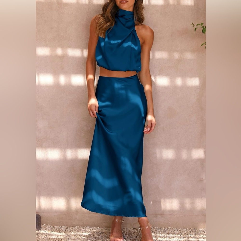 NWT Summer Sleeveless Mock Neck Crop Tops And Long Skirt Set